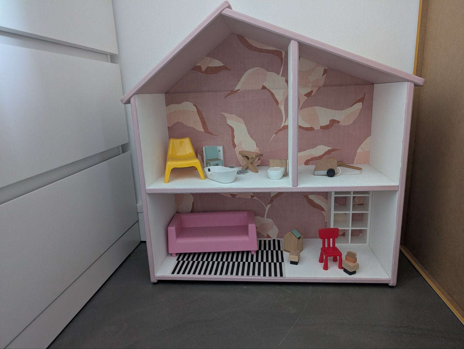 IKEA Flisat poppenhuis met meubeltjes, Ophalen, Zo goed als nieuw, Poppenhuis