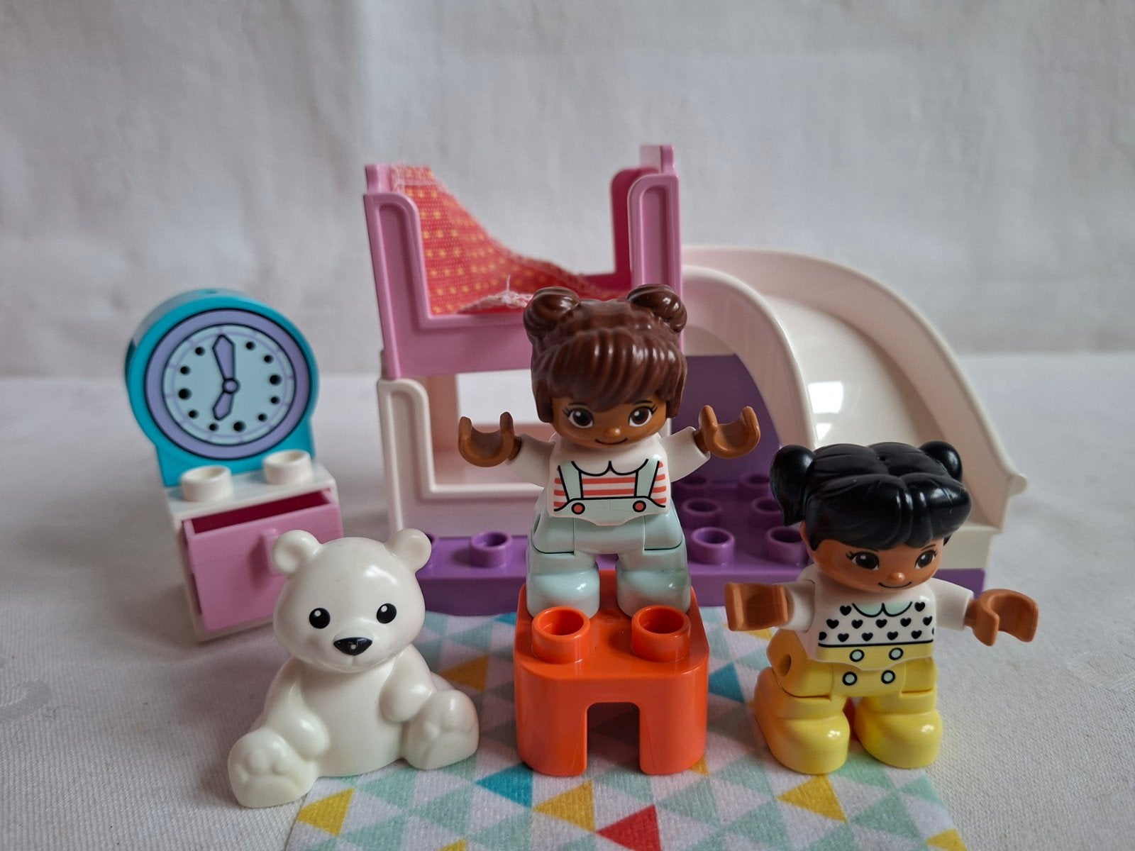 Duplo Slaapkamer set 10926 met vloerkleed en doos, Ophalen of Verzenden, Zo goed als nieuw, Duplo, Complete set