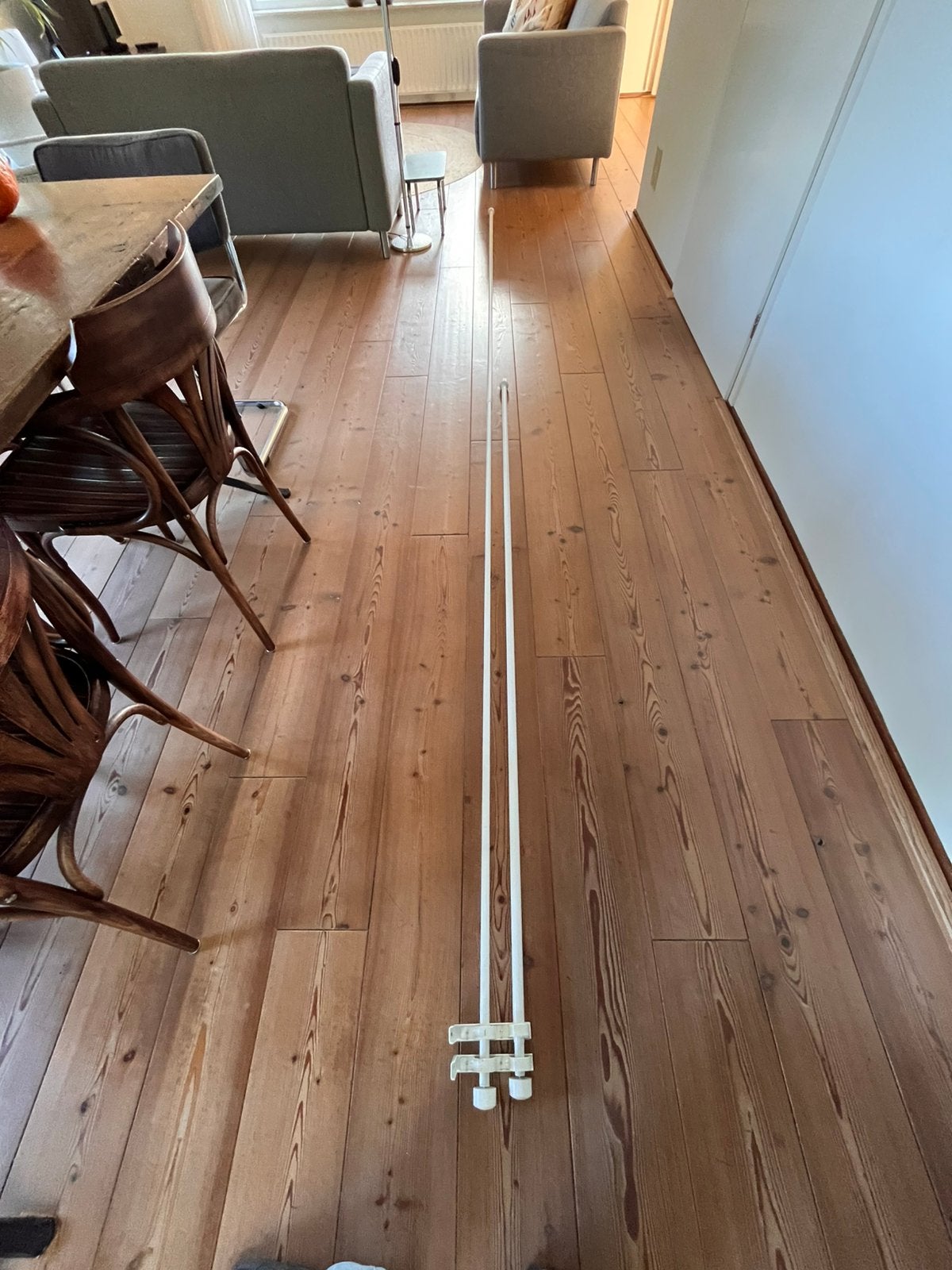 Gordijnroedes 2x Ikea Hugad uitschuifbaar, IKEA, Ophalen, Zo goed als nieuw, Wit