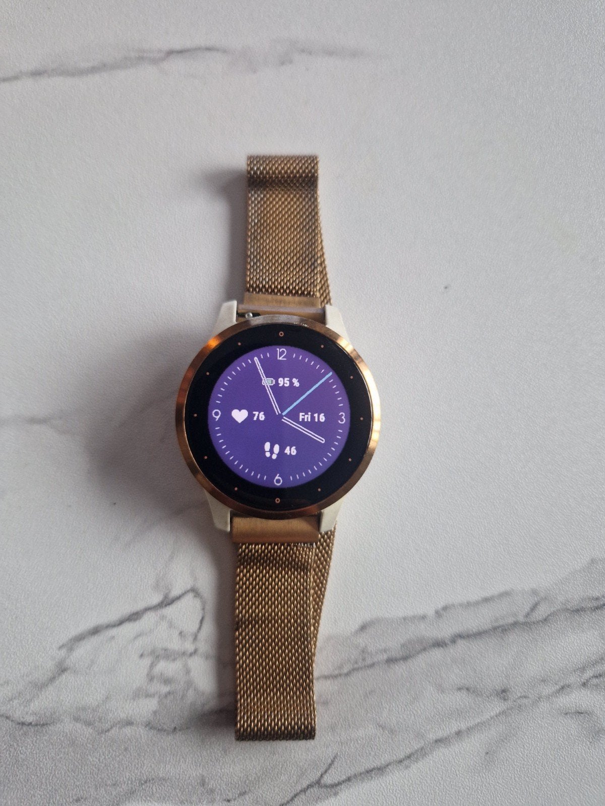 Garmin Vivoactive 4S smartwatch - Goud/Wit, Sieraden, Tassen en Uiterlijk, Verzenden