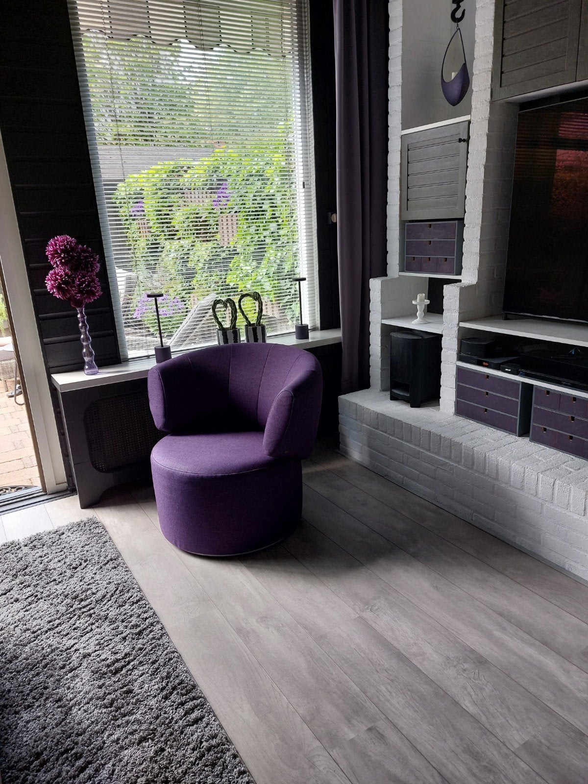 Rolf Benz 684 Draaifauteuil Paars. En thuisbezorgd., Huis en Inrichting, Fauteuils, 75 tot 100 cm, Ophalen of Verzenden, Zo goed als nieuw