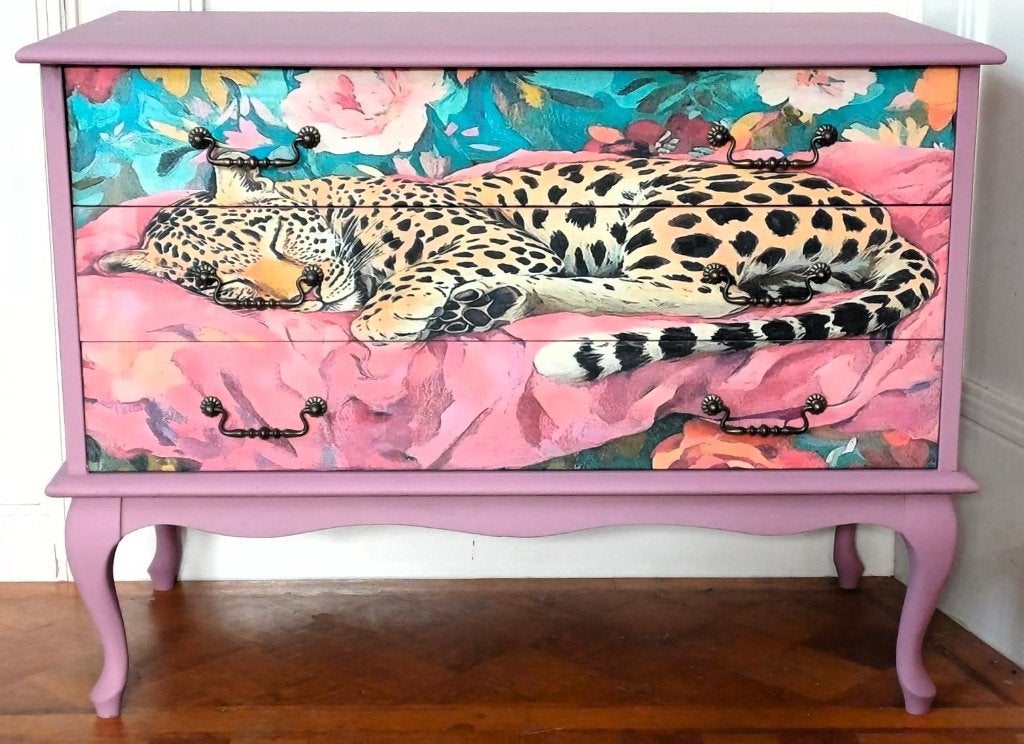 Een roze ladekast Queen Ann, “Cheetah”, luipaard, jaguar, Zo goed als nieuw, 3 of 4 laden, Minder dan 100 cm, 25 tot 50 cm