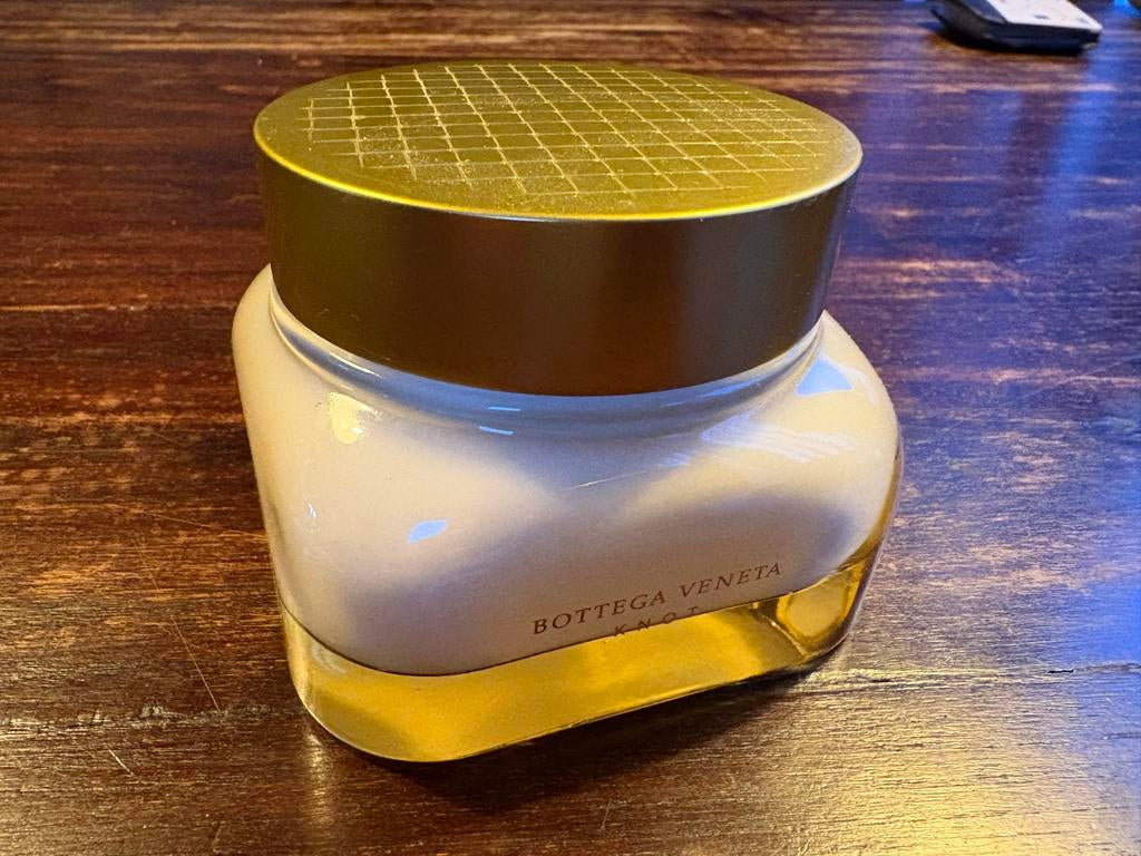 Bottega Veneta Knot Body Cream 200ml, Ophalen of Verzenden, Zo goed als nieuw, Bodylotion, Crème of Olie
