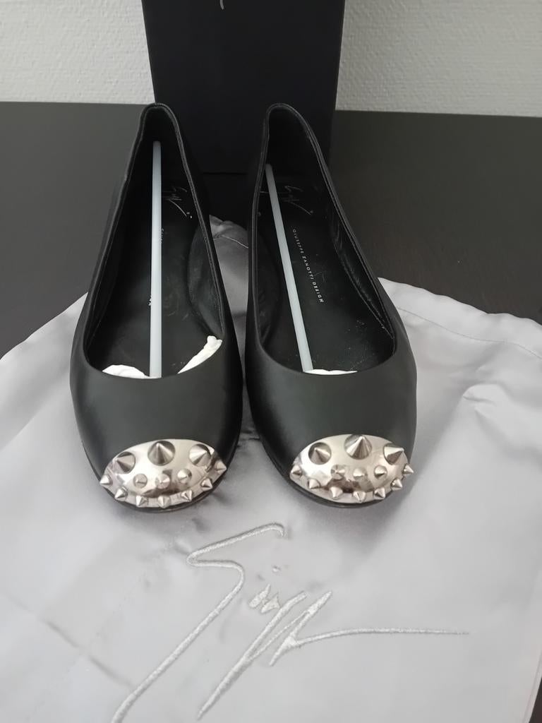 Guiseppe Zanotti Ballerina's 42, Giuseppe Zanotti, Zwart, Zo goed als nieuw, Ballerina's