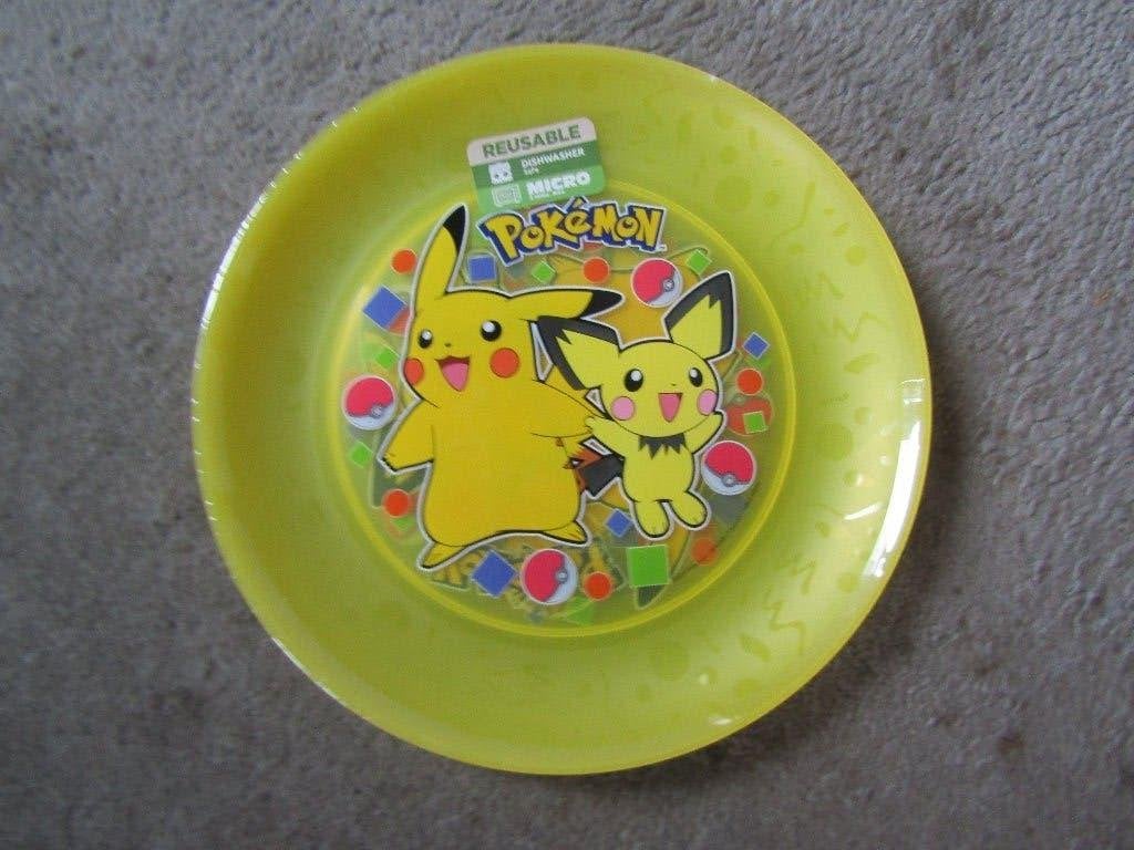 Plastic bordjes: Pokemon 4 stuks GESEALD, Overige materialen, Gebruikt, Ophalen of Verzenden, Bord(en)