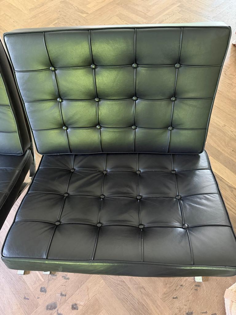 Barcelona chairs (2 stuks) - replica., Huis en Inrichting, Stoelen, Ophalen, Gebruikt, Twee, Zwart