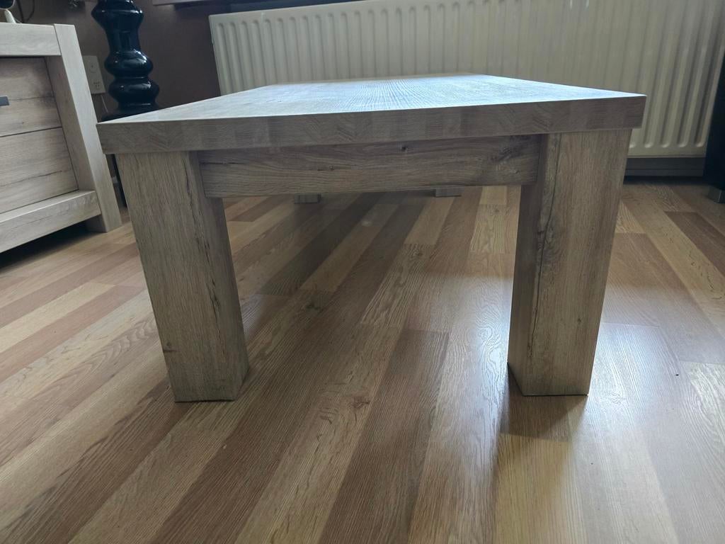 Salontafel van eikenhout, Huis en Inrichting, Tafels | Salontafels, 100 tot 150 cm, Eikenhout, Zo goed als nieuw, Minder dan 50 cm