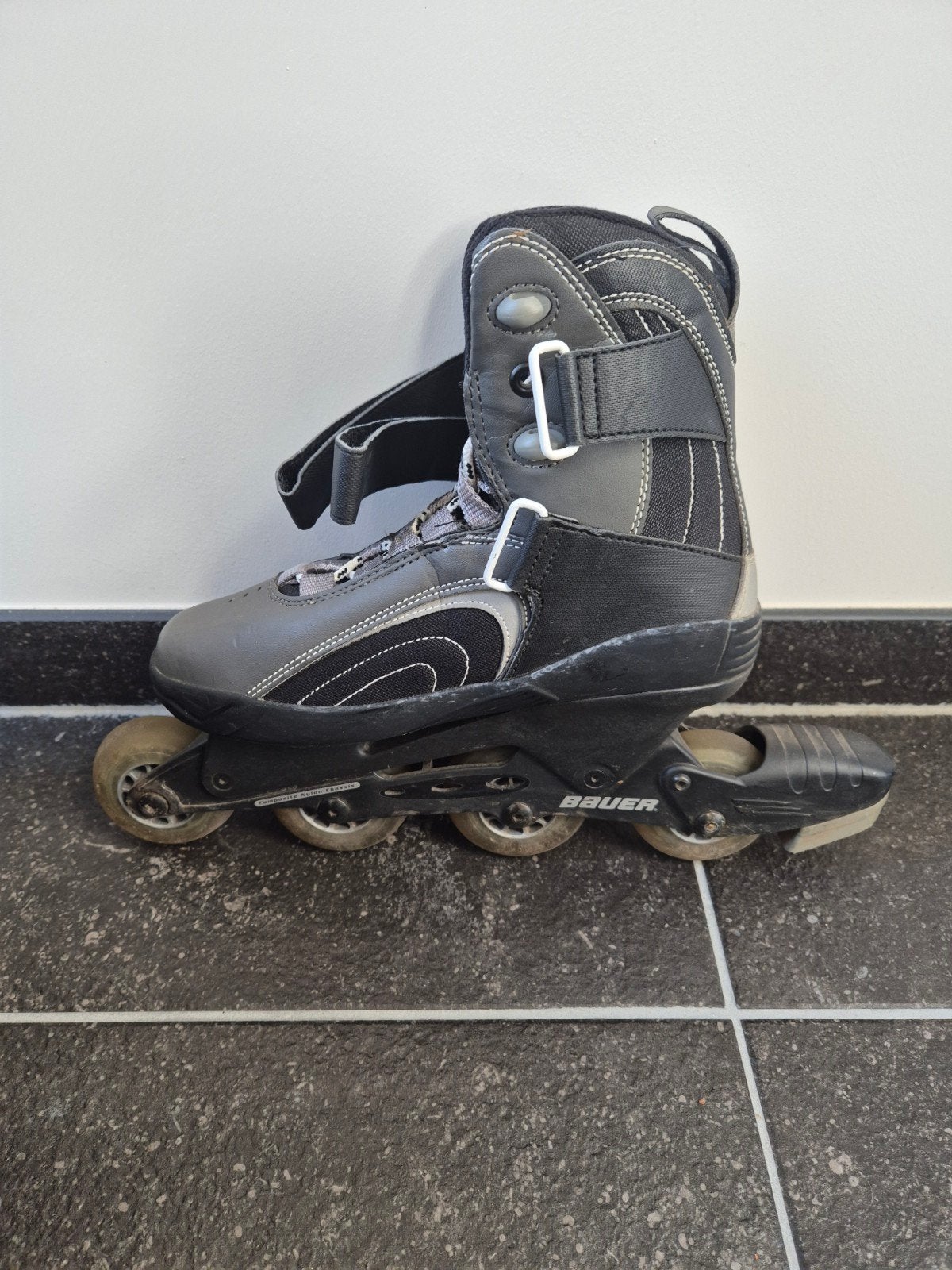 Bauer skates maat 40 met Eagle rugzak en extra rem, Ophalen