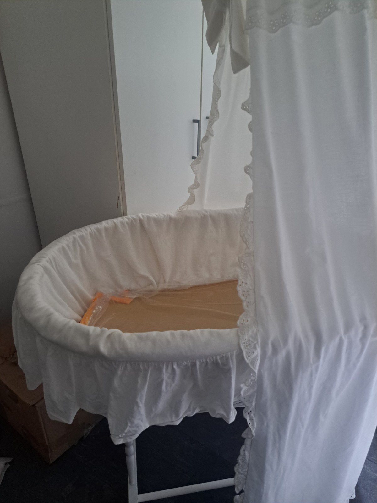 rieten wieg, Kinderen en Baby's, Babywiegjes en Ledikanten, Ophalen, Zo goed als nieuw, Wieg