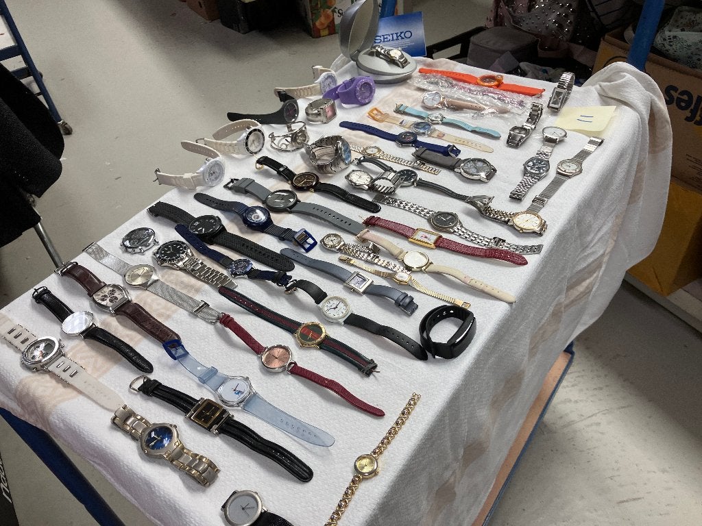 Partij horloges 50 stuks handel hobby lot 11, Verzenden, Gebruikt, Staal, Overige merken