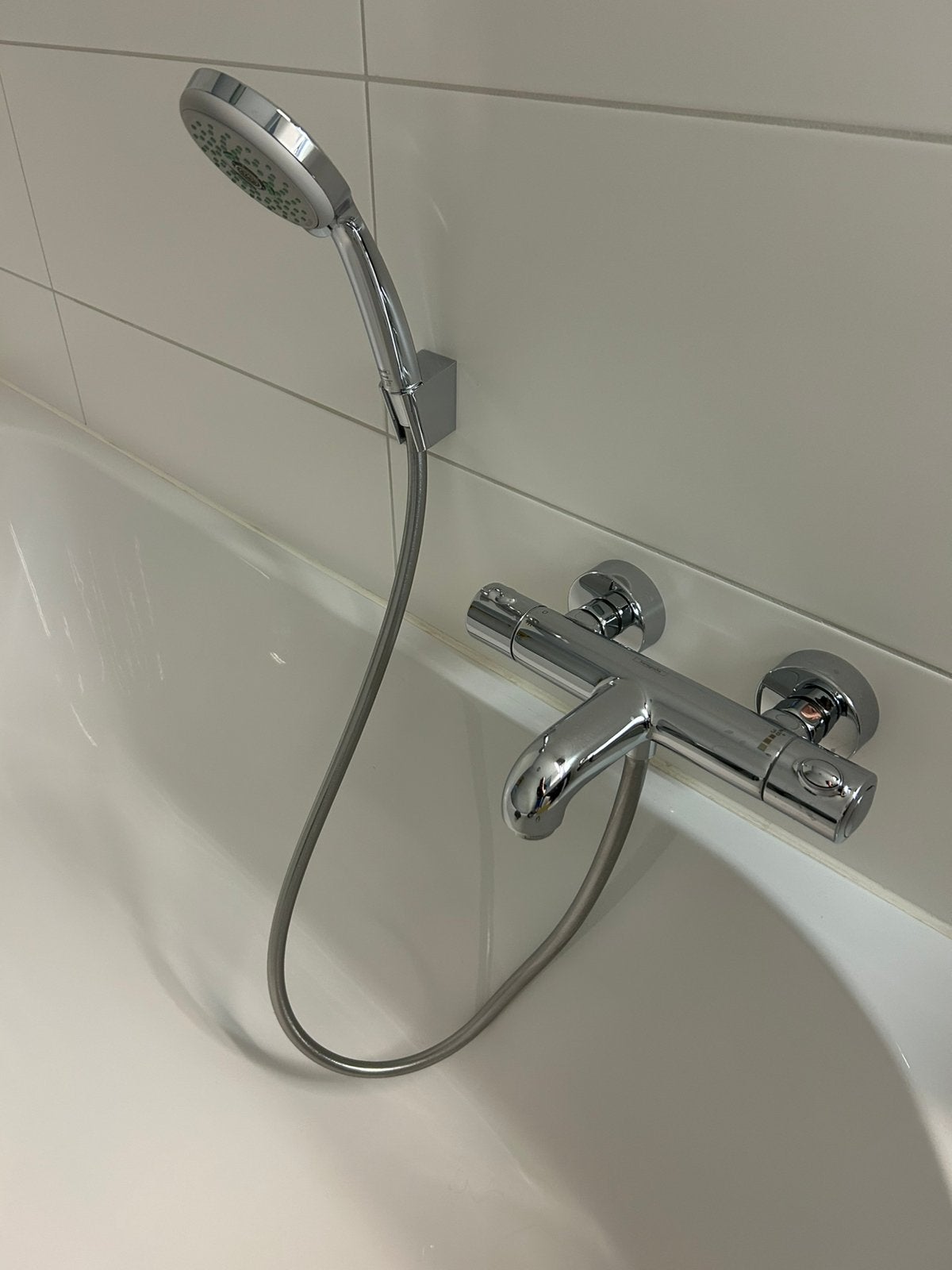 Hansgrohe badkraan met handdouche nauwelijks gebruikt, Ophalen, Zo goed als nieuw, Bad