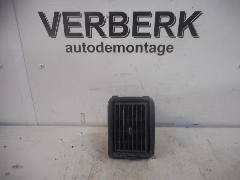 DASHBOARD LUCHTROOSTER RECHTS Volvo 440 (60610), Gebruikt, Info@volvocars.com, Ophalen of Verzenden, Volvo