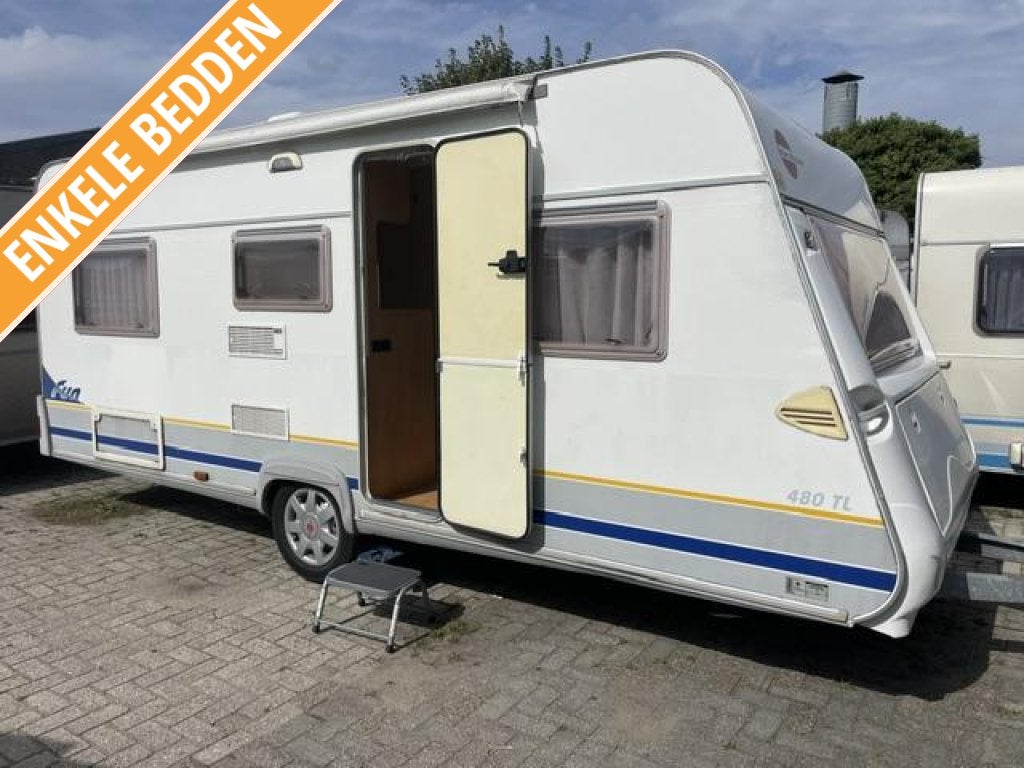 Bürstner Fun 480 TL 2004; enkele bedden zit luifel;, Caravans en Kamperen, Rondzit, Bedrijf, 750 - 1000 kg, Tot en met 4