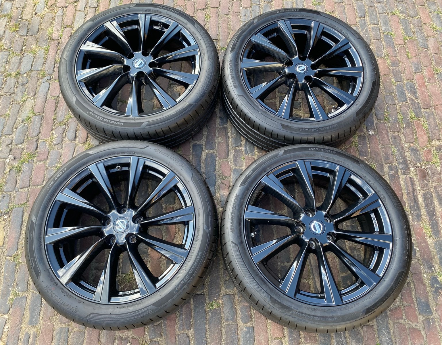 Orig 19” Nissan Qashqai velgen + NIEUWE 225/45 R19 Hankook, 19 inch, Banden en Velgen, Nieuw, Ophalen of Verzenden