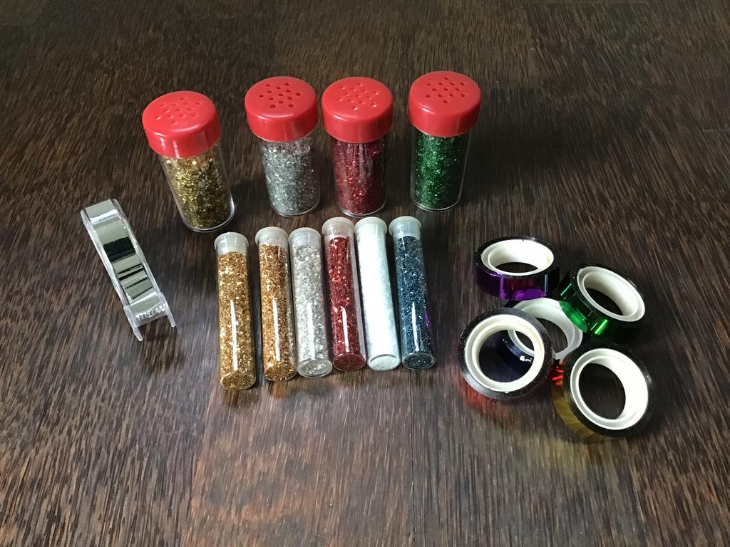 10x glitters + 6x tape en houder, Ophalen of Verzenden, Zo goed als nieuw