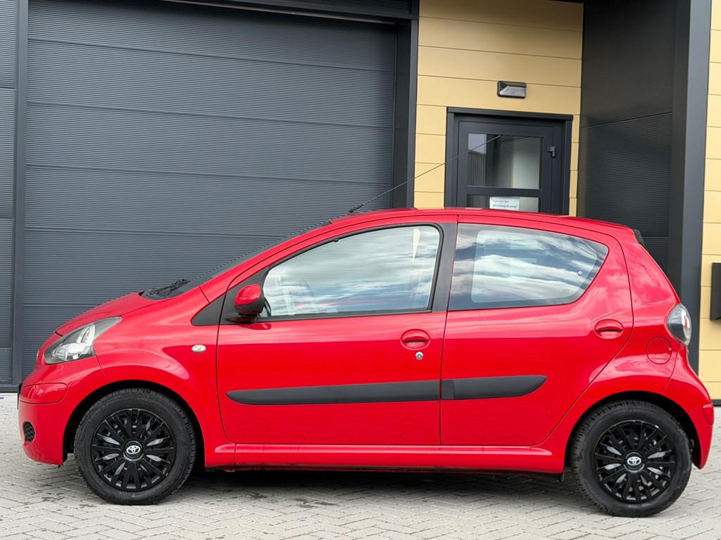 Toyota Aygo 1.0-12V Comfort - Airco - Nieuwstaat - 27500 KM, Voorwielaandrijving, Stof, Gebruikt, 4 stoelen