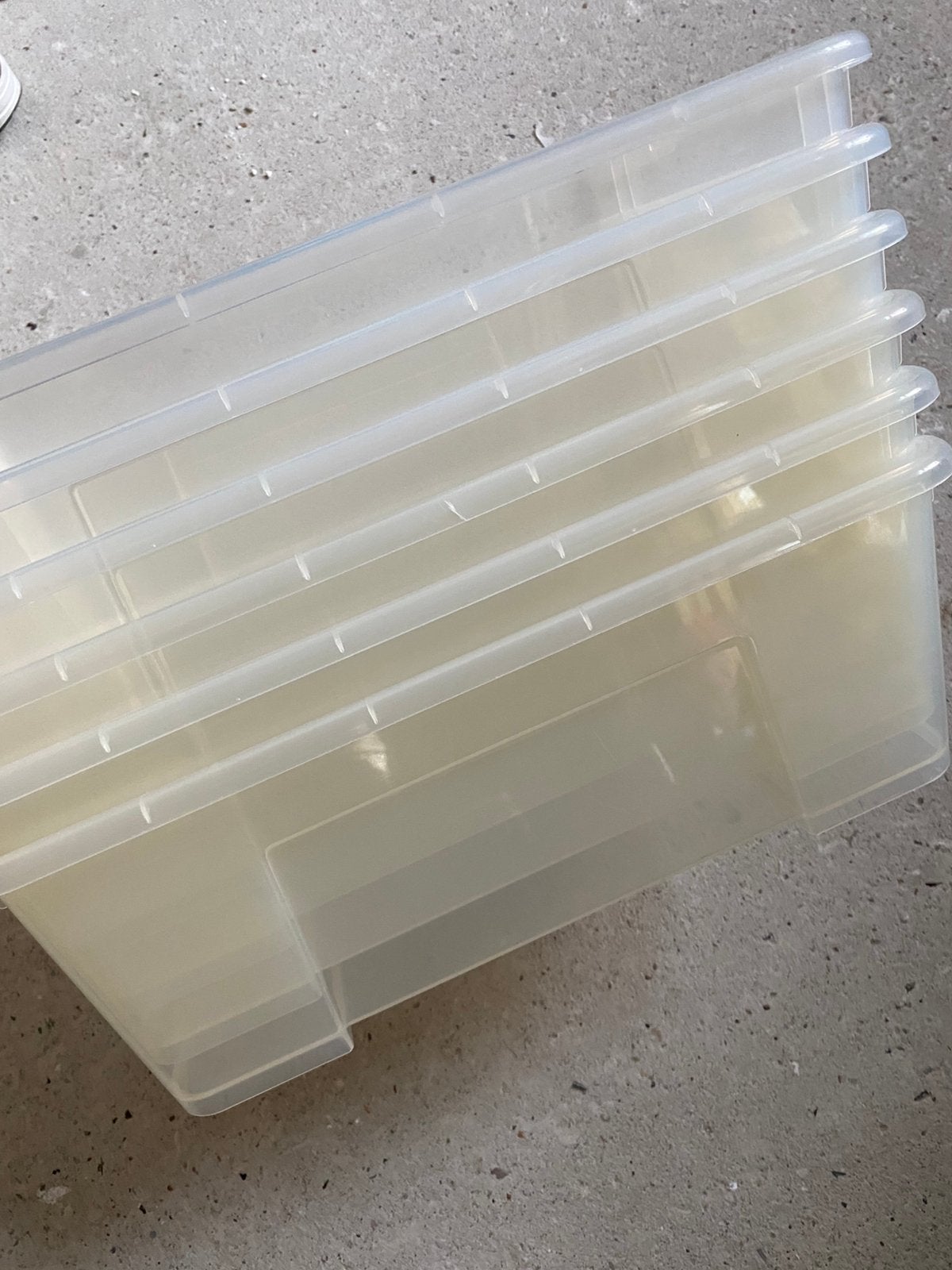 Te koop 6x IKEA Samla plastic opbergdozen met deksel, Ophalen of Verzenden, Zo goed als nieuw, Minder dan 50 cm
