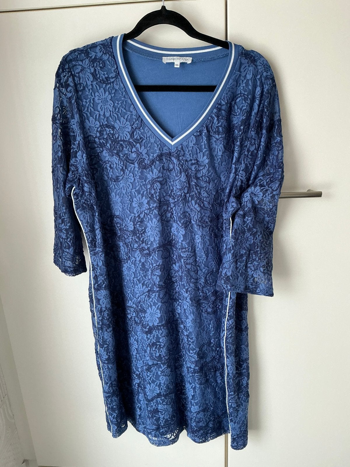 Tramontana Kanten Jurk met Onderjurk - Maat XXL/46, Kleding | Dames, Jurken, Blauw, Maat 46/48 (XL) of groter, Ophalen of Verzenden