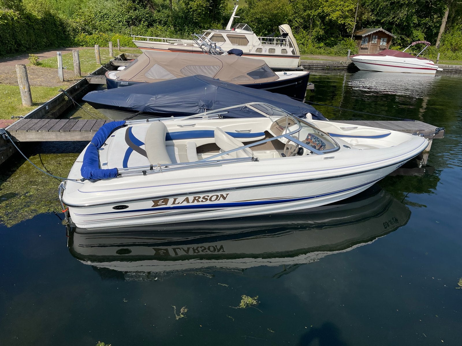 Larson 180 SEI (2004) met PEGA trailer, Watersport en Boten, Ophalen, Overige merken, Gebruikt, Binnenboordmotor