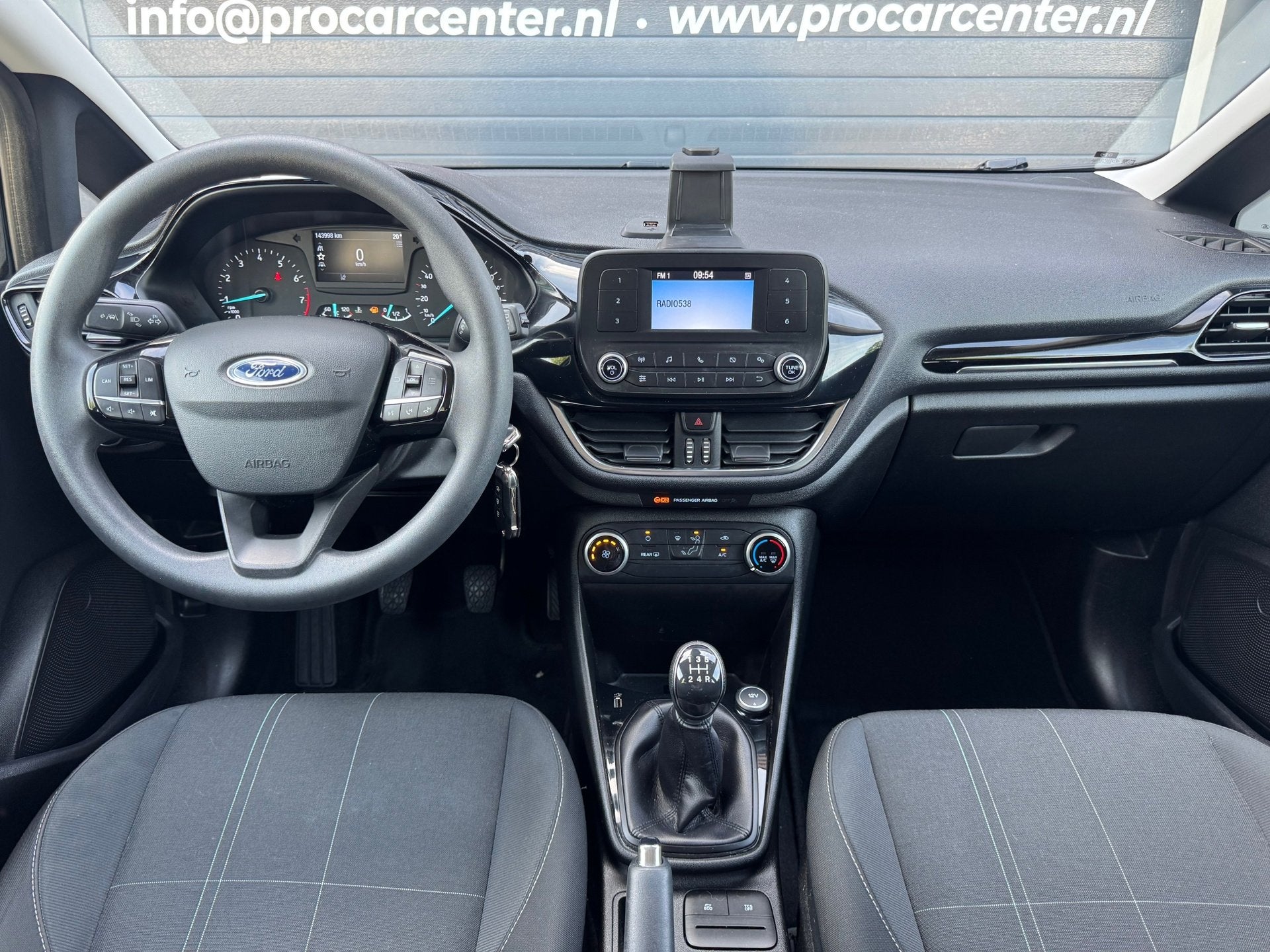 Ford Fiesta 1.1 Trend AIRCO | EL.RAMEN | APK, Auto's, Voorwielaandrijving, Zwart, Bedrijf, Handgeschakeld