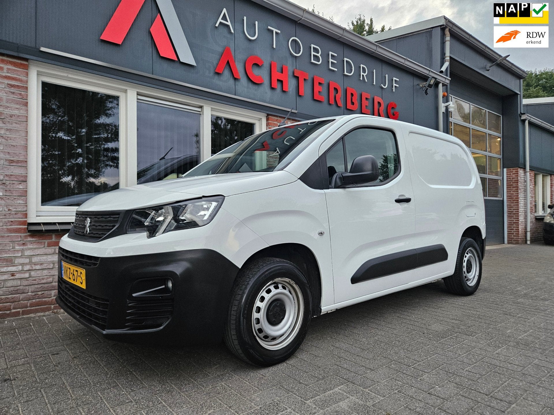 Peugeot Partner 1.5 BlueHDI Premium Airco! Cruise Control! C, Auto's, Voorwielaandrijving, Gebruikt, 4 cilinders, Wit