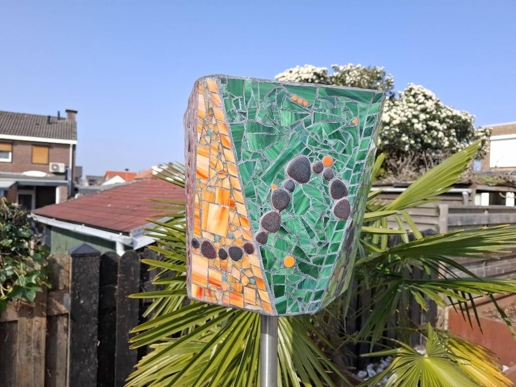 Mozaiek kunstwerk met rvs paal, Antiek en Kunst, Curiosa en Brocante, Ophalen of Verzenden