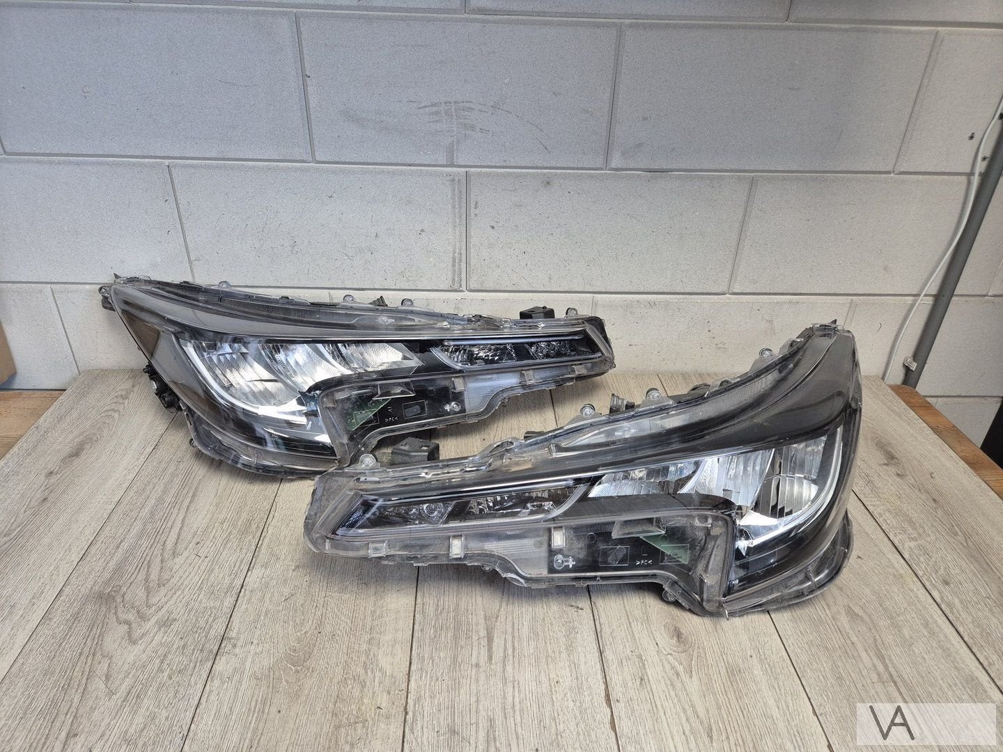 Koplamp links / rechts van Toyota Corolla 2018 - 2023 LED