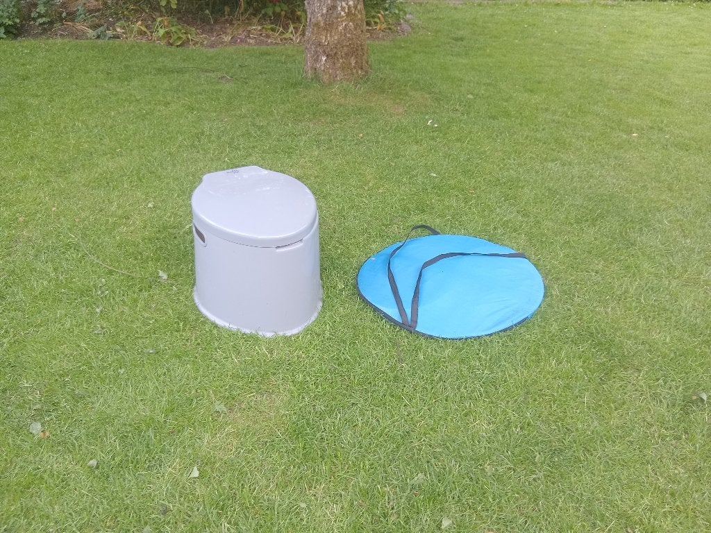 Te koop: kampeerwc met tent, Caravans en Kamperen, Tenten, Ophalen, Gebruikt