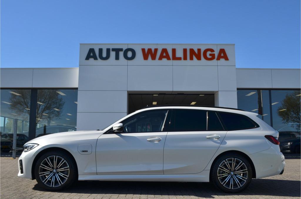 BMW 3 Serie Touring 320e M Pakket | SOH 92%| Panoramadak | L, Auto's, BMW, Automaat, 1998 cc, Gebruikt, 4 cilinders