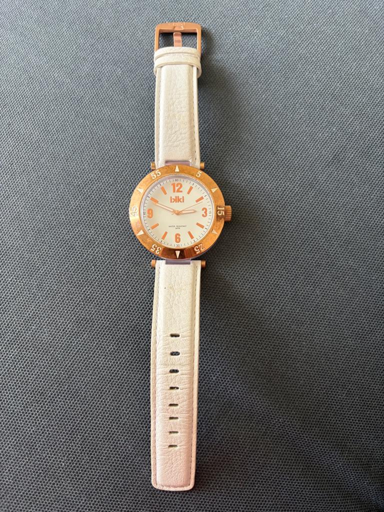 Ikki horloge, Ophalen of Verzenden, Gebruikt, Leer, Overige merken