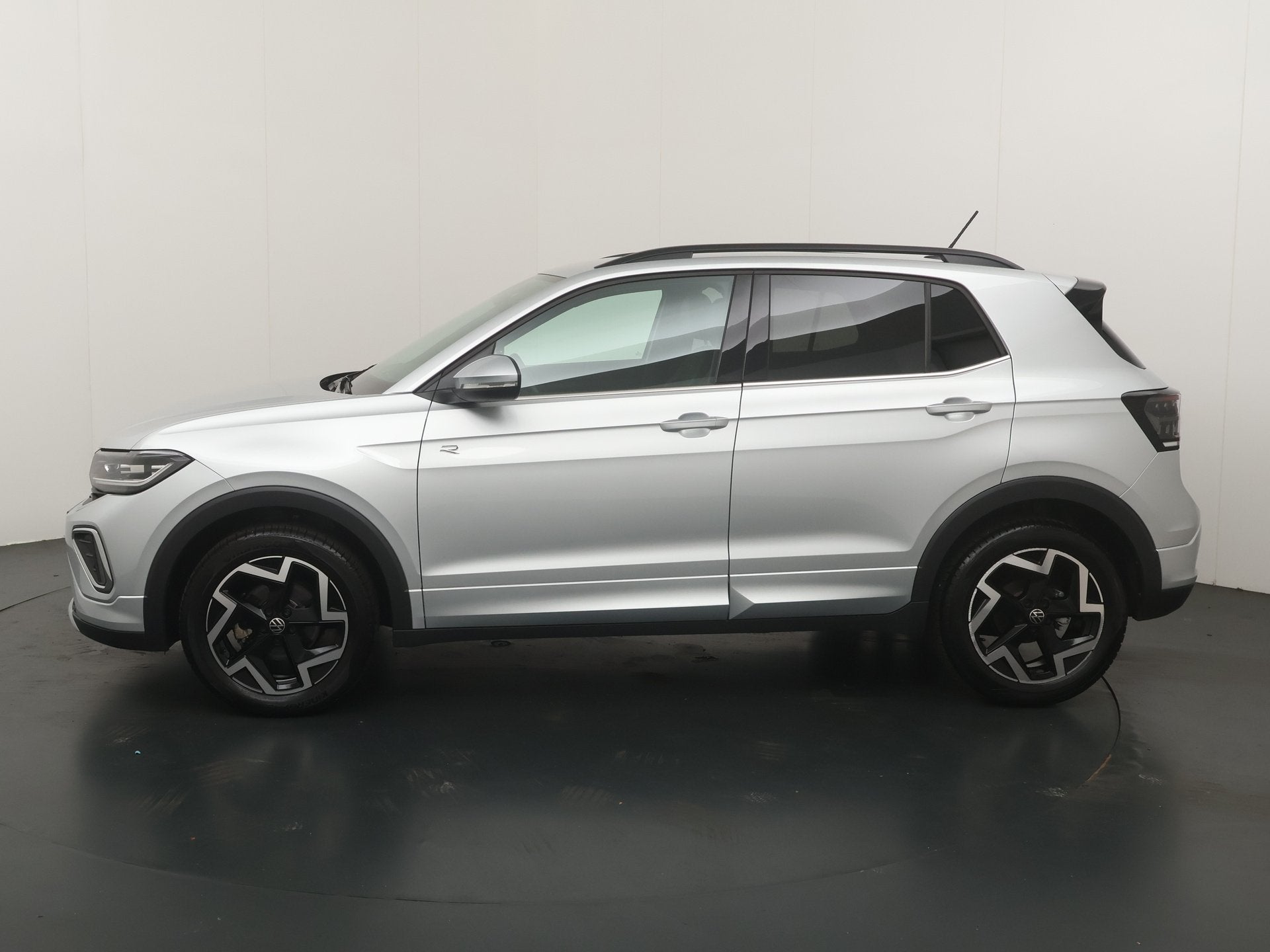 Volkswagen T-Cross 1.5 TSI 150 pk R-Line Edition | Trekhaak, Auto's, Volkswagen, T-Cross, Euro 6, 4 cilinders, Leder en Stof