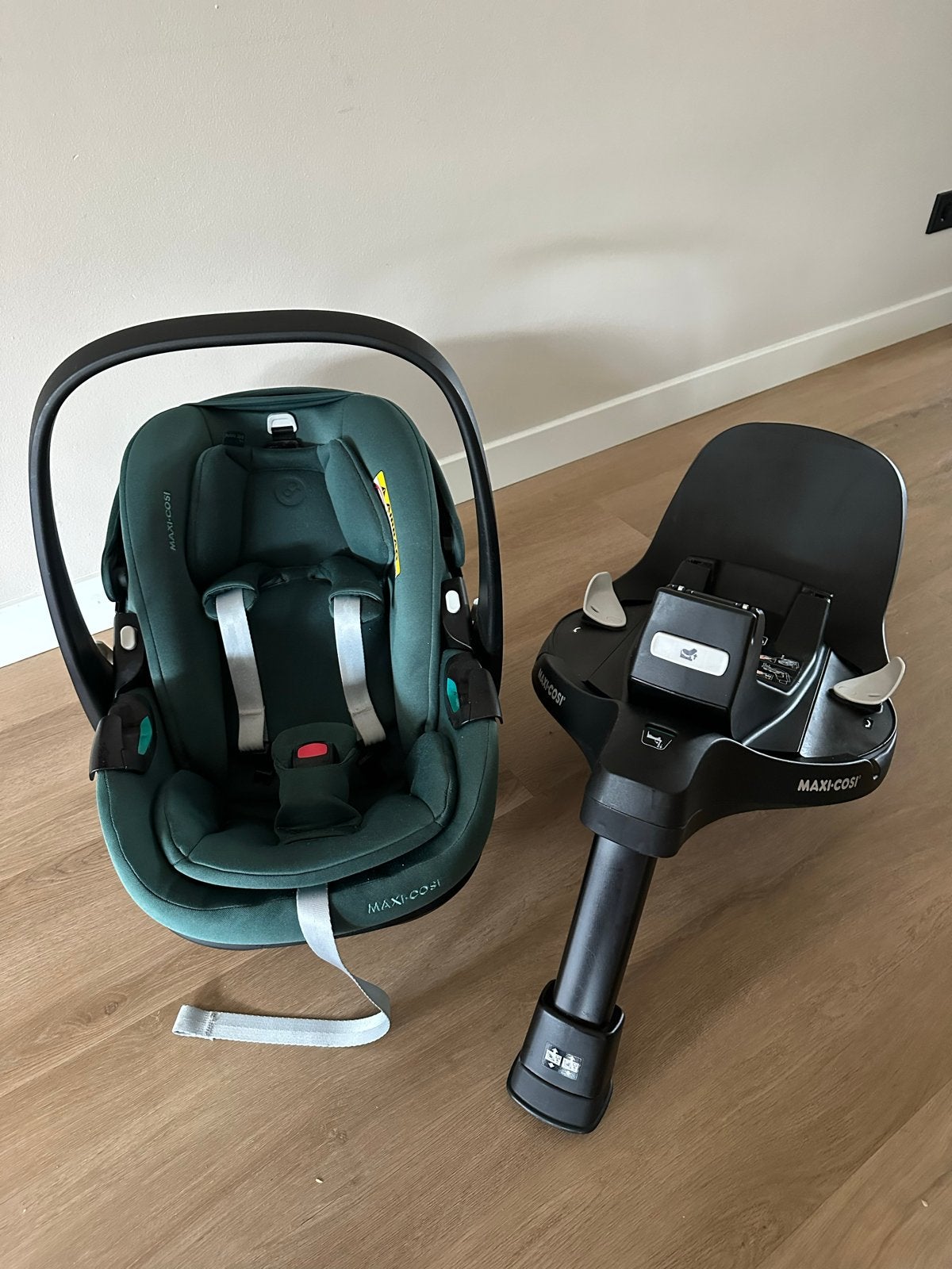 Maxi Cosi Pebble 360 Pro met FamilyFix 360 Pro - Authentic G, Ophalen, Gebruikt, Slaapstand, Isofix