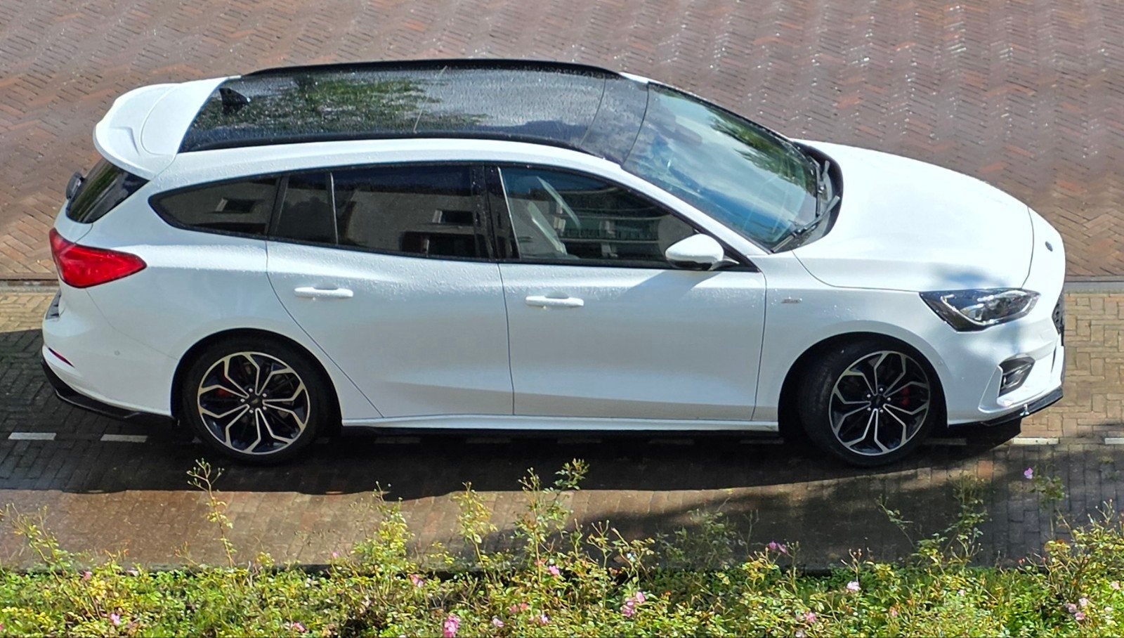 Ford Focus 1.5 Ecoboost 8-Aut 2020 Trekh Pano bodykit fullop, 1345 kg, 15 km/l, Zwart, Leder en Stof