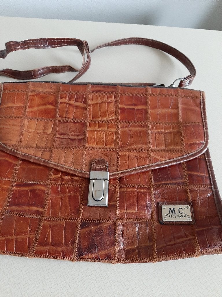 Marc Chantal schoudertas met draagriem, 34 bij 28 cm., Ophalen of Verzenden, Gebruikt, Bruin, Schoudertasje