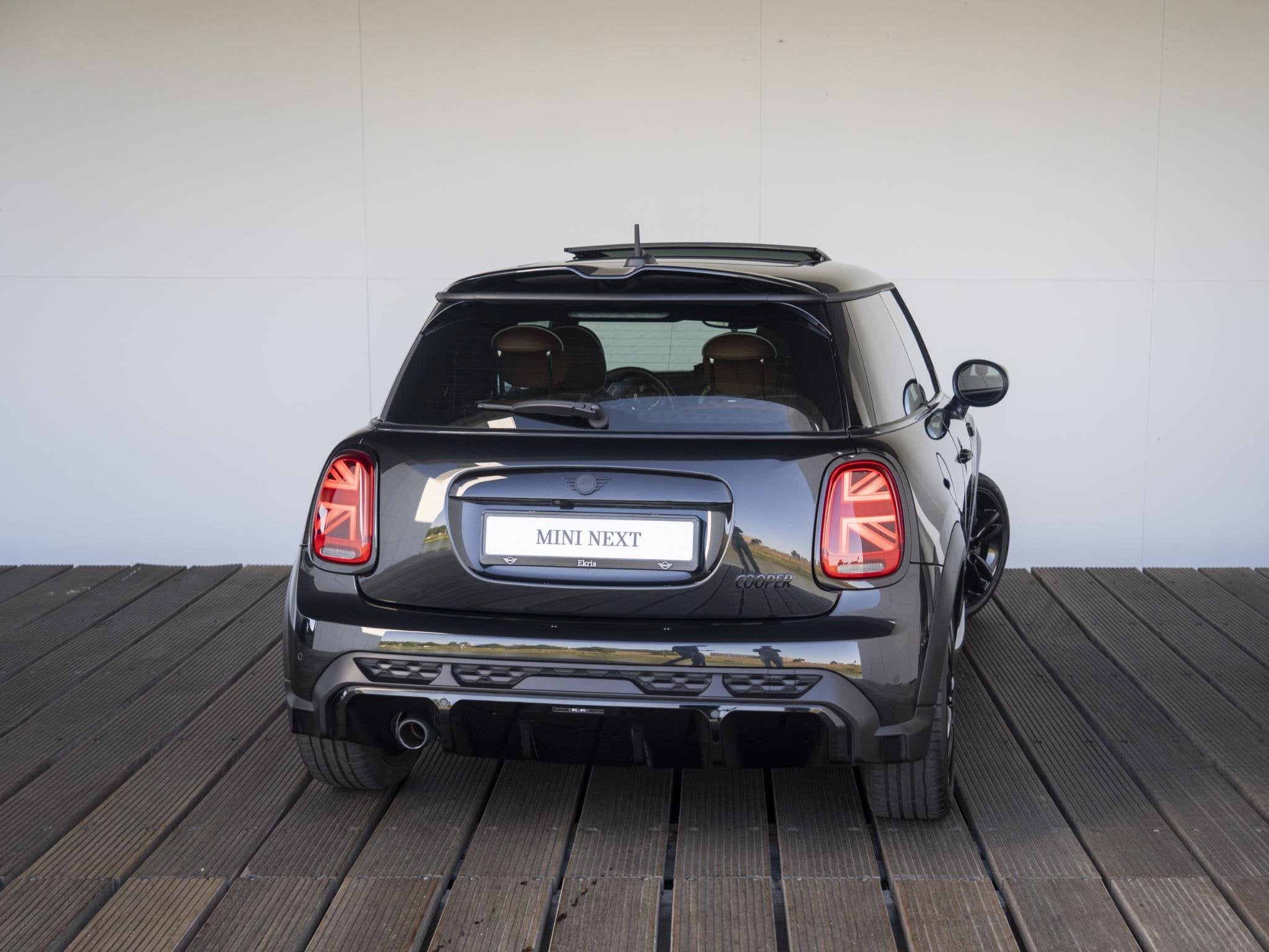 MINI 3-Deurs Cooper Aut. | JCW-pakket | Stuur & Stoelverwarm, 136 pk, Gebruikt, Euro 6, Met garantie (alle)