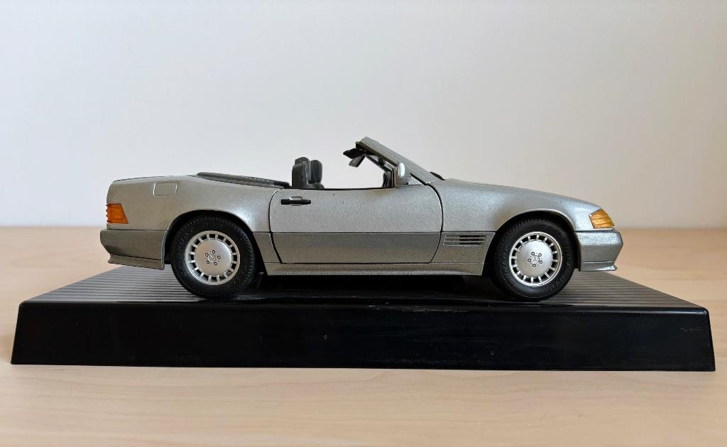 Schaalmodel Mercedes S SL 500 1:18 1989 Maisto, Ophalen of Verzenden, Gebruikt, Auto