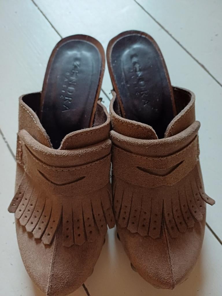 Mooie lederen klomp instappers. Maat 37, Kleding | Dames, Schoenen, Ophalen, Zo goed als nieuw, Instappers