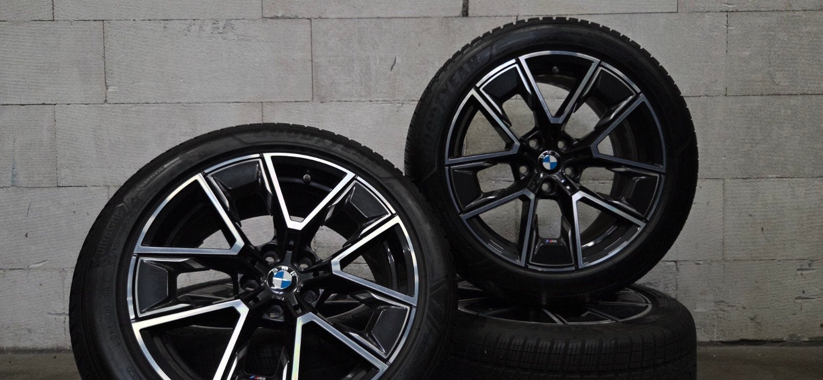 18" BMW 858M i4 G26 4-serie orig velgen winterbanden 7.5mm, Auto-onderdelen, 18 inch, Banden en Velgen, C, V