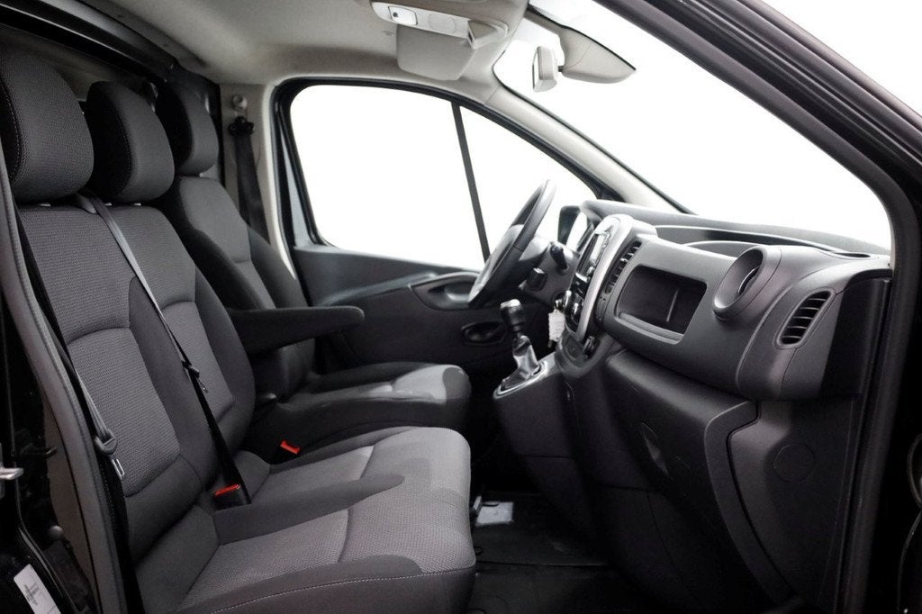 Renault Trafic 2.0 dCi 120pk L1H1 Comfort Navi/Camera/Inrich, Voorwielaandrijving, 1706 kg, Gebruikt, Euro 6