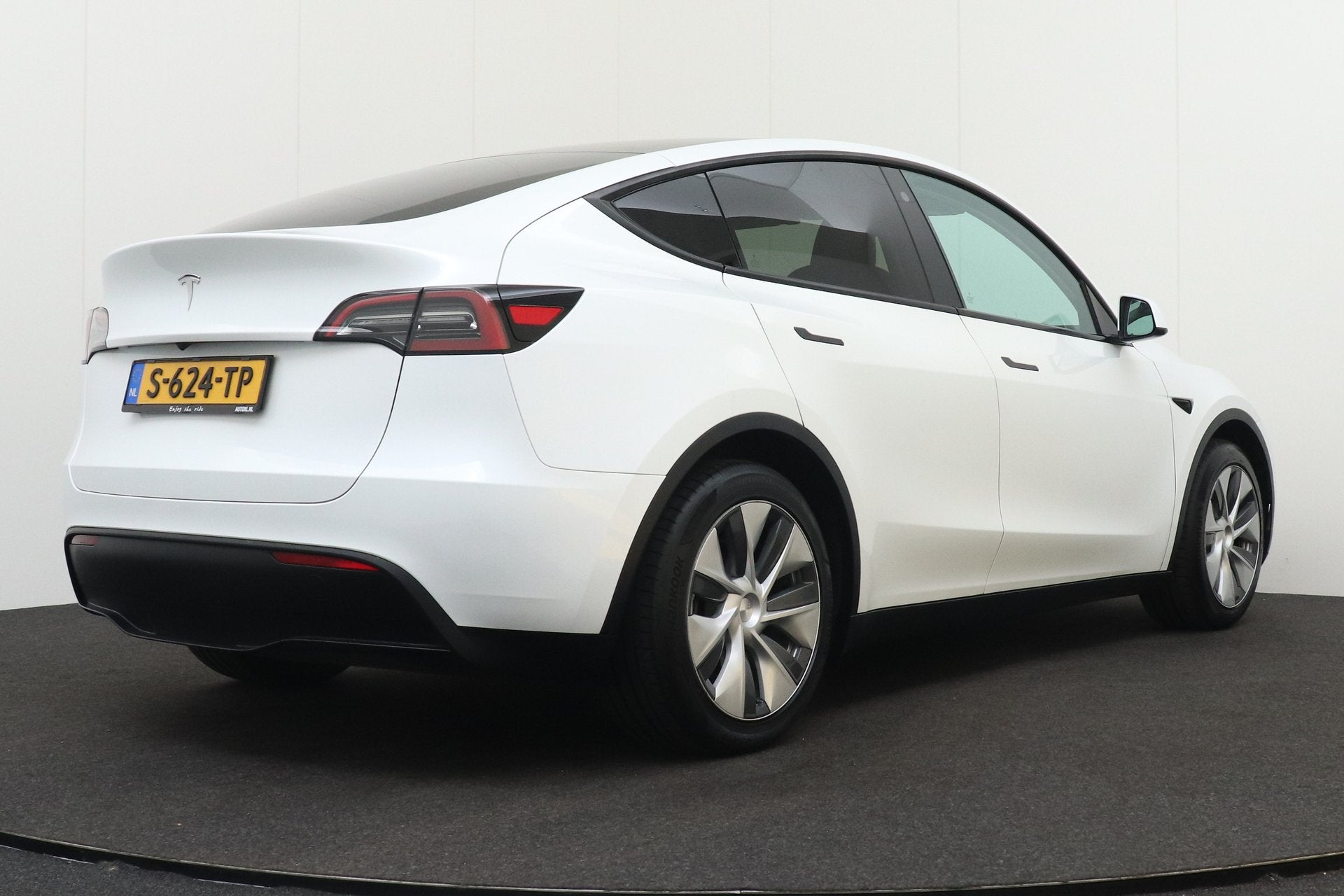 Foto 3 van Tesla Model Y RWD 58 kWh (92%SOH) Full Self-Driving Capabili