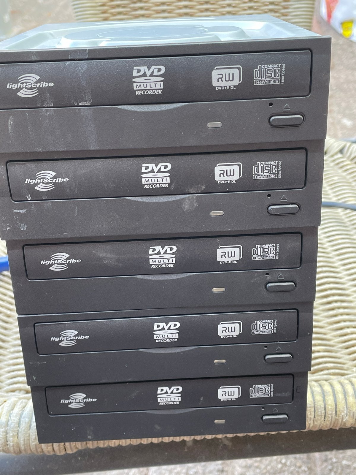 Lite-On iHAS224 Sata-DVD-rewriter met LightScribe, Ophalen of Verzenden, Zo goed als nieuw, Intern, Cd