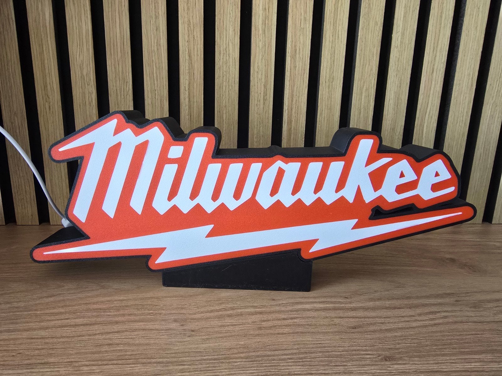 Milwaukee LED Logo Lamp - Uniek en Stijlvol, Overige merken, Kunststof, Industrieel, Overige fittingen