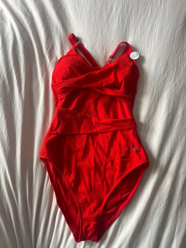 Nieuw Livera Badpak - Fiery Red, Ophalen of Verzenden, Nieuw, Rood, Badpak