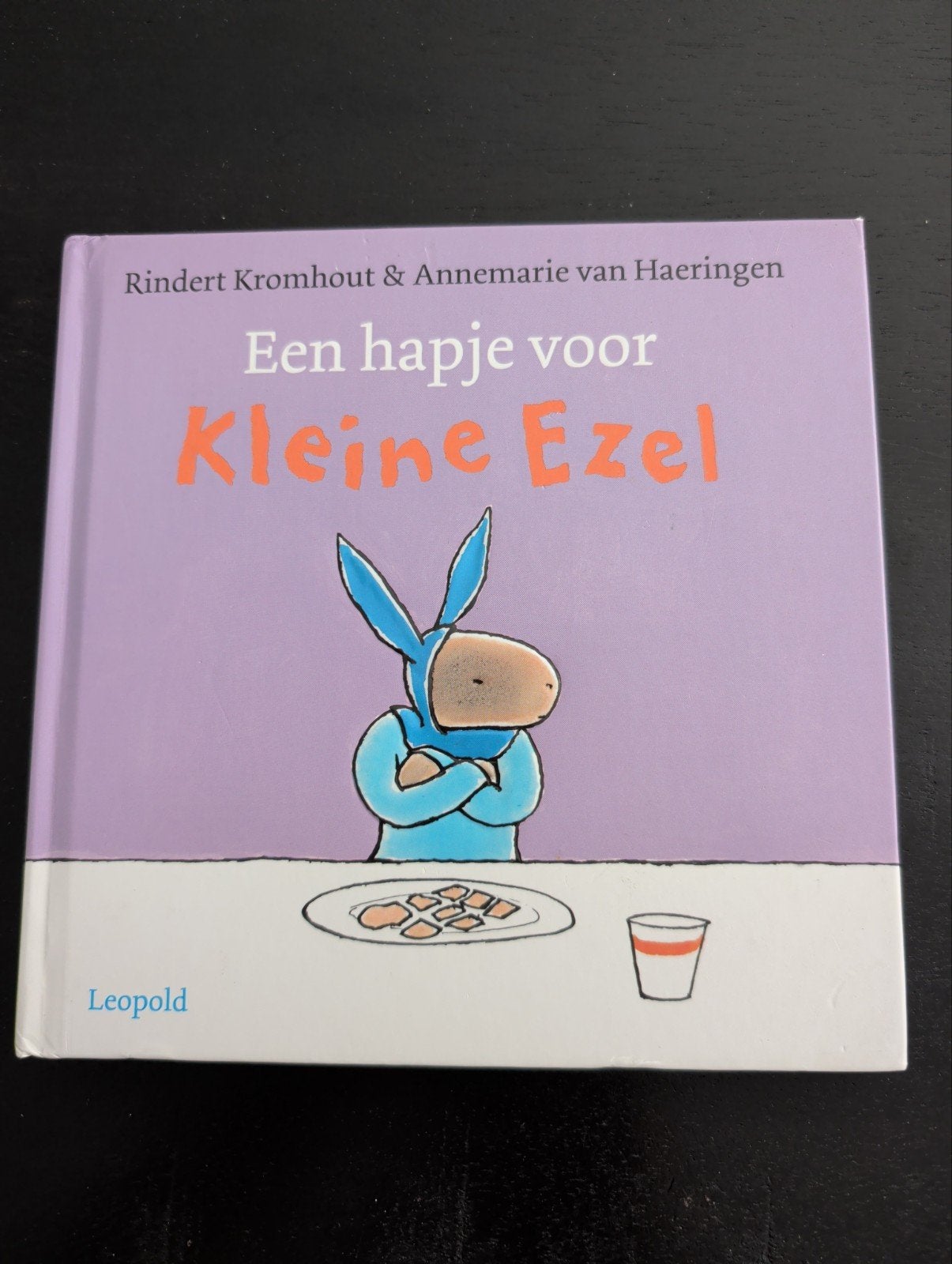Een hapje voor Kleine Ezel - Rindert Kromhout, Boeken, Ophalen of Verzenden, Zo goed als nieuw