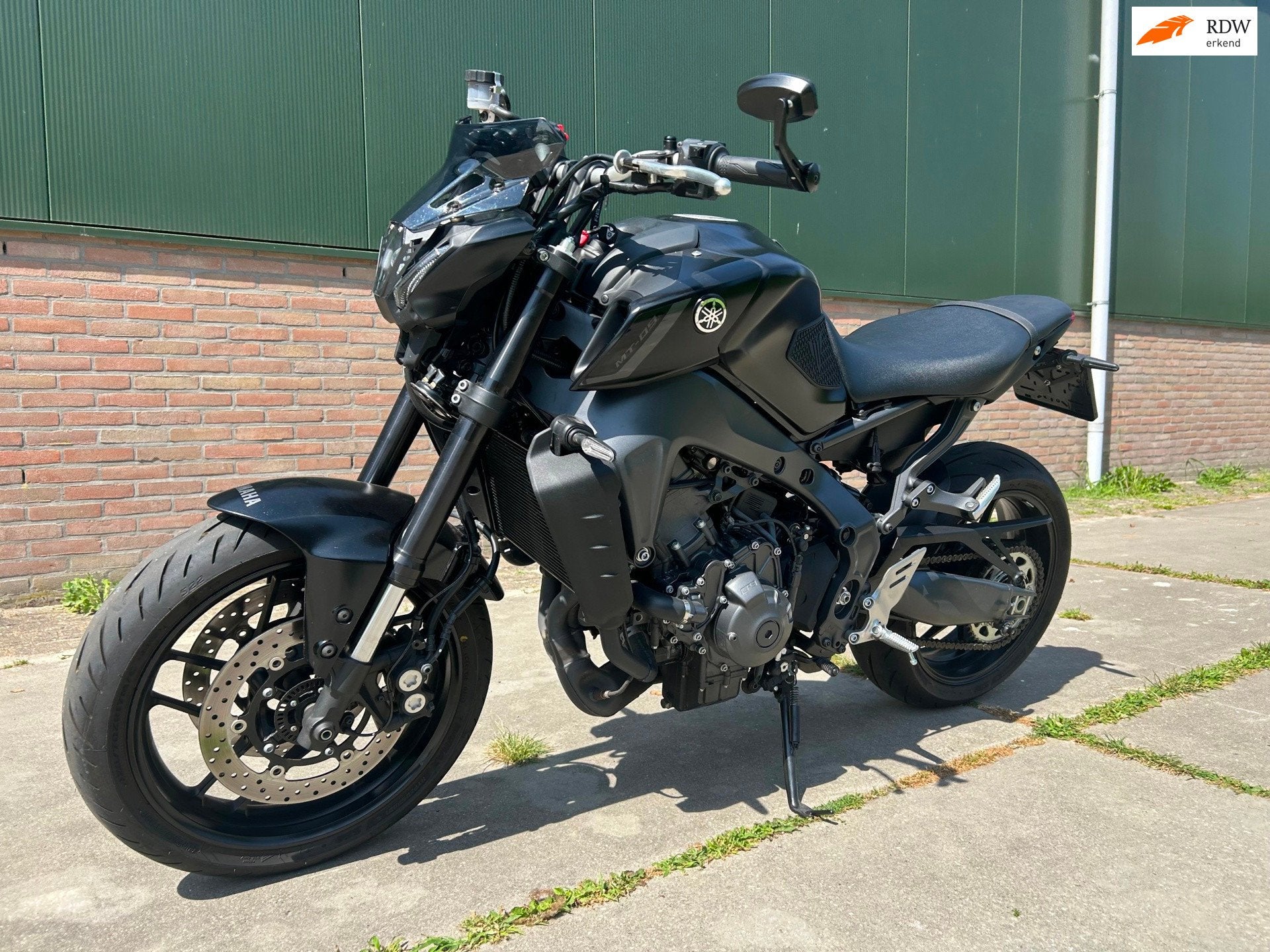 Yamaha Tour MT-09 2023 Nederlandse moten met Sc uitlaat syst, 890 cc, Particulier, Meer dan 35 kW, Toermotor