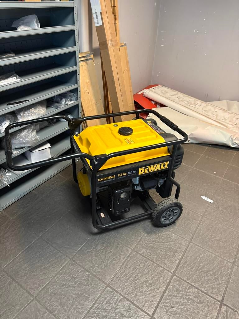DeWalt 10,6 kVA Aggregaat - 230V / 400V - Zo goee als nieuw., Ophalen, Zo goed als nieuw