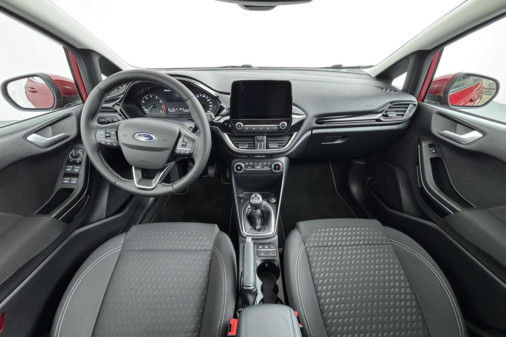 Foto 2 van Ford Fiesta 1.0 EcoBoost Titanium Nagenoeg nieuw en verrasse