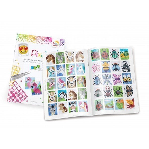 Pixelhobby patronen boekje medaillons 52 pagina's 17 x 24 cm, Ophalen of Verzenden, Nieuw, Scrapbooking en Knutselen, Geschikt voor kinderen