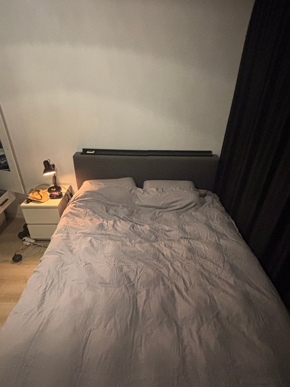 Kårlsson Tweepersoonsbed 160x200 met hoofdbord en topper, Ophalen, Gebruikt, Tweepersoons, 200 cm