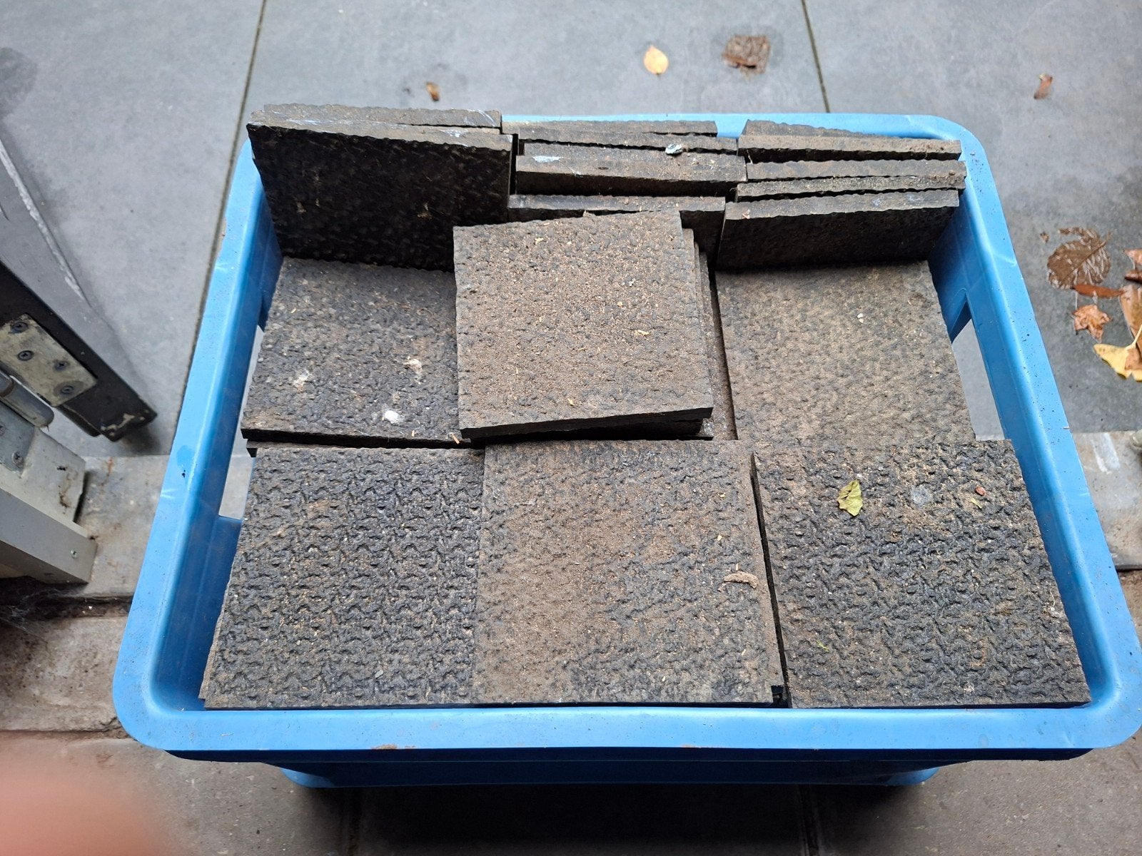 Rubberen tegels 12x12 cm - Gebruikt 150 stuks., Ophalen, Gebruikt, Overige typen, Rubber